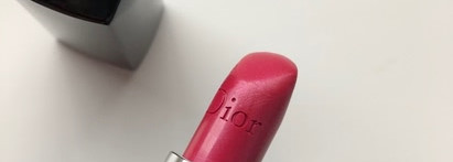 Вкусный малиновый ликер с вишневой косточкой Dior Rouge Dior в оттенке #678 Culte
