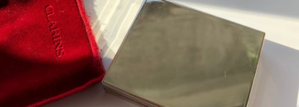 Clarins Ever Matte Mineral Powder Compact в оттенке 00 transparent opale