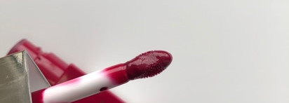 Сlarins Lip Сomfort Oil Intense - масло-тинт для губ в сочном ягодном оттенке