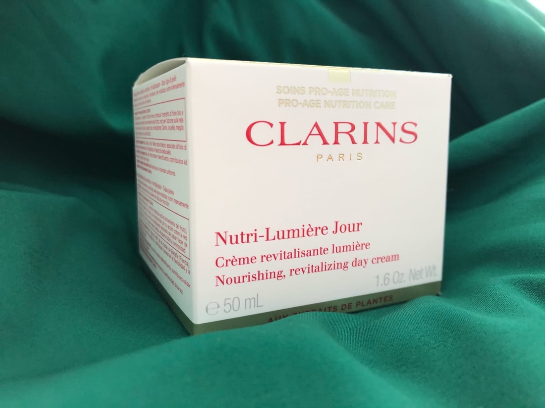 Отличная питательная линейка Clarins Nutri - Lumiere и не только для возрастной кожи
