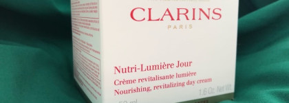 Отличная питательная линейка Clarins Nutri - Lumiere и не только для возрастной кожи