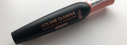 Отличница легкого поведения тушь для ресниц Bourjois Volume Glamour в оттенке #6 Noir ébène