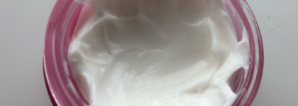 Разочарование года - успокаивающий крем с шелковистой текстурой Caudalie Vinosource SOS Intense Moisturizing Cream