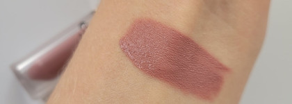 Благородный нюд Elian Superior Liquid Matte Lipstick в оттенке 201 Noblesse