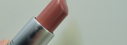 MAC Cremesheen Lipstick в оттенке Modesty. Скромный, но такой благородный нюд