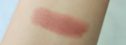 MAC Cremesheen Lipstick в оттенке Modesty. Скромный, но такой благородный нюд