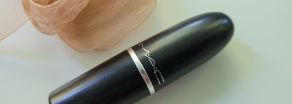 Нюд или не нюд? Такой противоречивый оттенок матовой помады Mac Lipstick в оттенке Velvet Teddy