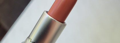 Нюд или не нюд? Такой противоречивый оттенок матовой помады Mac Lipstick в оттенке Velvet Teddy