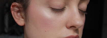 Румяна Creme Puff Georgeous Berries от Max Factor