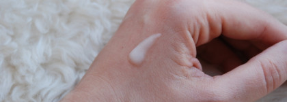 Мгновенное обновление кожи с помощью пилинг-скатки Green tea peeling vegetal от Premium Deoproce