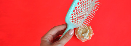 Бережный уход за ослабленными волосами. Массажные щетки от Ginko и Janeke. Преимущества, особенности, различия, эффект от использования