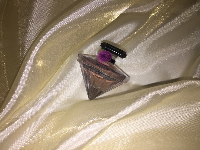 Ягодно-цветочный бунт с  Lancome Le Nuit Tresor L'Eau de Toilette