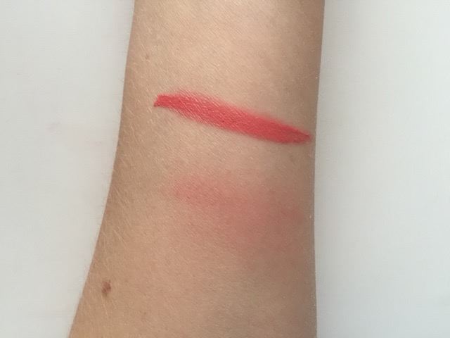“Любовь-Нелюбовь” с гибридом для губ YSL Kiss&Blush