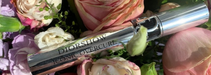 «Пушистый» эффект Dior Diorshow Iconic Overcurl Spectacular Volume & Curl Professional Mascara 090 Black