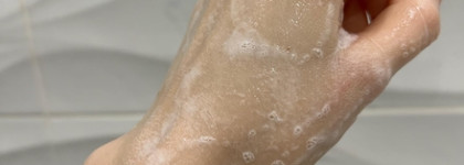 Мягкое очищение для кожи с акне крем-гель против несовершенств La Roche-Posay Effaclar H Iso-Biome soothing cleansing cream