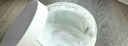 Восстанавливающая маска для волос Frndly Beauty With restoring complex and nourishing oils