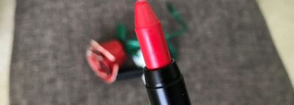 Глянцевый красный Chanel Le Rouge Crayon De Couleur Mat в оттенке 261 excess. Chanel Fall-Winter Collection 2018 Le Mat de Chanel