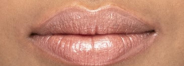 Яркие новинки от Colourpop: Twinkling Lights by Kathleen Lights и 24 оттенка однушек