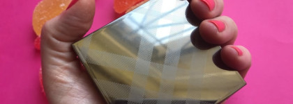 Burberry fresh glow highlighter в оттенке Rose Gold