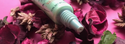 Перекрываем красноту с зеленым Erborian СС Red correct