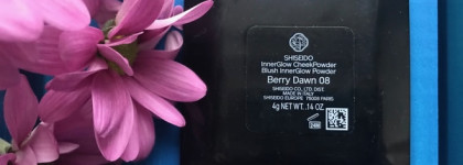 Румяна Shiseido InnerGlow Cheek Powder в оттенке Berry Dawn 08