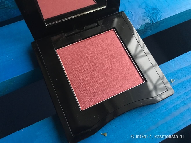 Румяна Shiseido InnerGlow Cheek Powder в оттенке Berry Dawn 08
