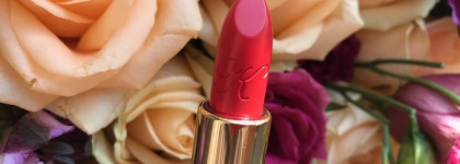 Le Rouge Parfum Scented lip color by Kilian. Heaven Rouge 100 & Heaven Rouge 200