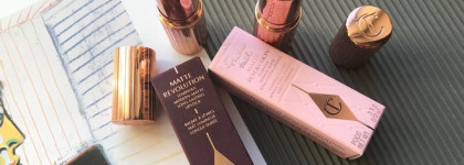Charlotte Tilbury Matte Revolution Pillow Talk & Pillow Talk Medium Lipsticks. Сестры, но не близнецы