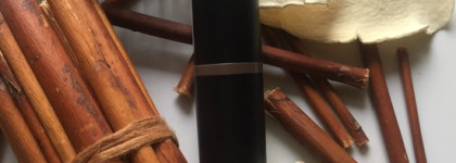 Помада Essence из новой линейки Ultra last instant colour в оттенке 01 Sand Aside