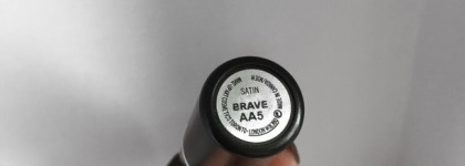 Красавица MAC Brave из линейки Satin lipstick