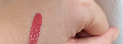 Illamasqua Loaded Lip Polish Vogue