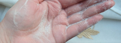 Лучшая пудра для очищения кожи - By Wishtrend Green tea & enzyme powder wash. Чёрные точки, гудбай