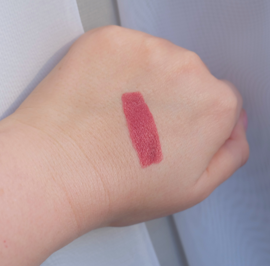 фото на солнце у окна