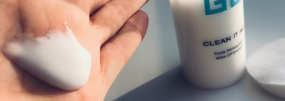 Givenchy Clean it All нежное молочко для умывания