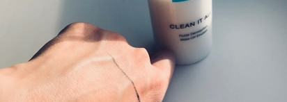 Givenchy Clean it All нежное молочко для умывания