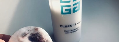 Givenchy Clean it All нежное молочко для умывания