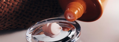 «Мой корейский уход»: защиты от солнца на каждый день. Hera Sun Mate Daily Spf35/pa+++ и Tosowoong SOS Spot Whitening Vita Clinic Vitamin Sun Stick Spf50+ PA++++