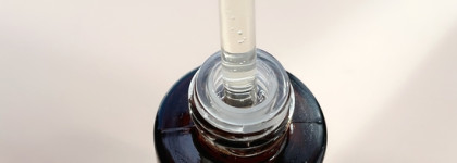 Neogen Real Vita C 22% Serum: серум с Аскорбил Фосфат Натрия, Аскорбиновой кислотой, Ниацинамидом, экстрактами “Acerola-plex”