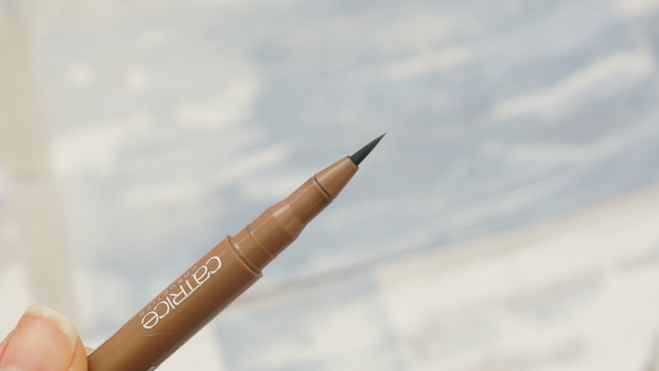 Лайнер - маркер для бровей Catrice Longlasting Browdefiner