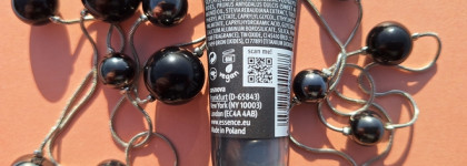 Lipgloss Juicy Bomb 13 I'm Allergic To Color - хэллоуинская новинка от Essence