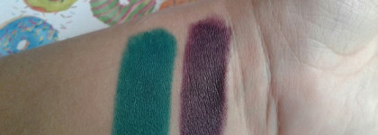 Помада Essence Vibrant Shock Lipstick в оттенках 10 и 11: сумасшедшая зеленка и дикий виноград