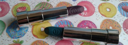 Помада Essence Vibrant Shock Lipstick в оттенках 10 и 11: сумасшедшая зеленка и дикий виноград