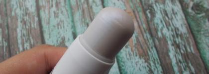 Хайлайтер Essence Prismatic Hololighter stick-"единорог" на повседневку