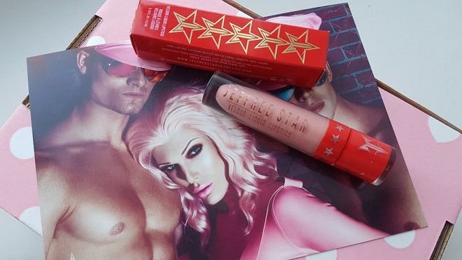 Белоснежки, ищете идеальную нюдовую помаду? Я её нашла- Jeffree Star Velour Liquid Lipstick в оттенке Сhrysanthemum