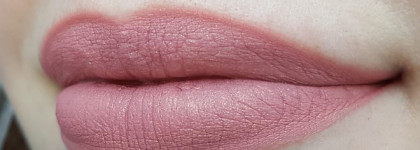 Белоснежки, ищете идеальную нюдовую помаду? Я её нашла- Jeffree Star Velour Liquid Lipstick в оттенке Сhrysanthemum