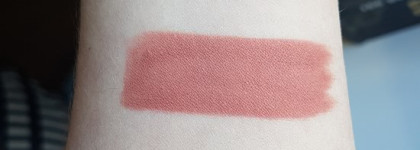 Shine Bright like a Diamond или лимитка от Jeffree Star Cosmetics в оттенке Christmas Cookie