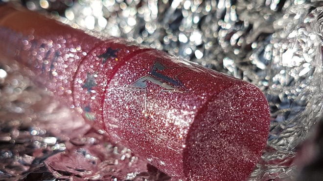 Shine Bright like a Diamond или лимитка от Jeffree Star Cosmetics в оттенке Christmas Cookie
