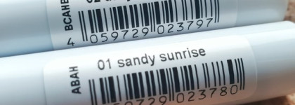 Лучшая бюджетная увлажняющая помада от Essence insta-care в оттенках 01 Sandy Sunrise и 02 Daily Maybe