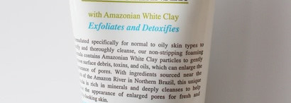 Любимчики, проверенные временем. Kiehl's Rare Earth Deep Pore Daily Cleanser и Clarins Eclat du Jour