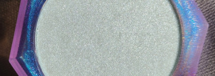 Хайлайтер Catrice Diamond haze highligter 010 Gimme glitter